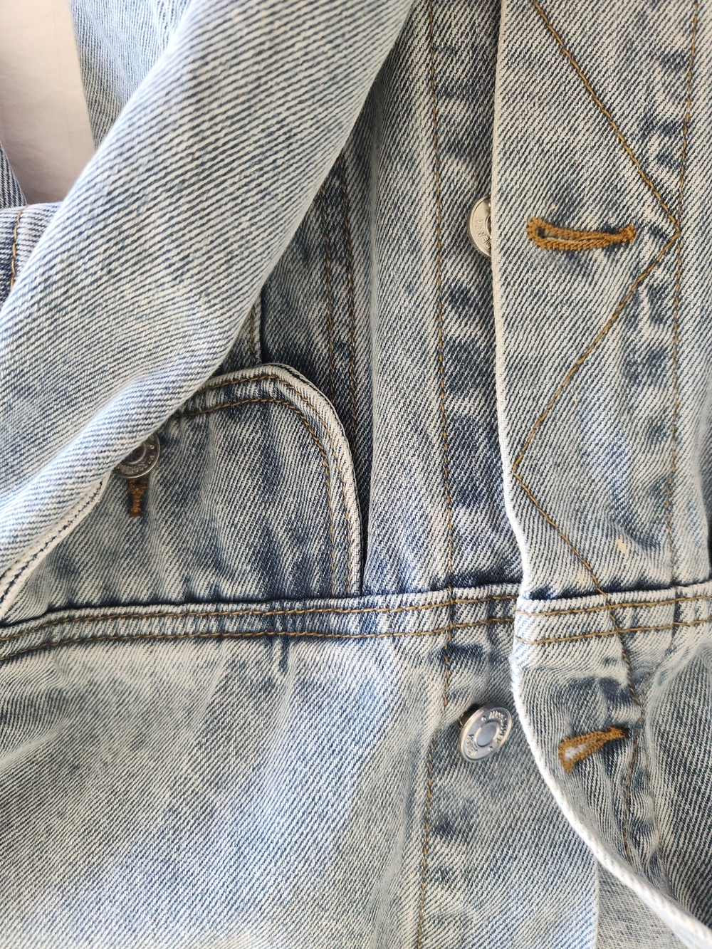 ASOS Light Blue Denim Jean Jacket - Picture 10 of 10